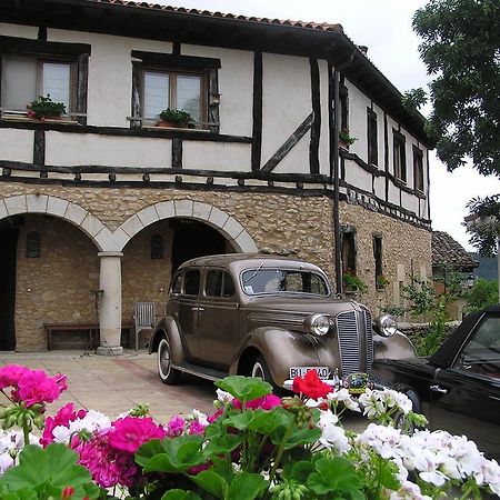 Neithea Pension Boveda  Buitenkant foto