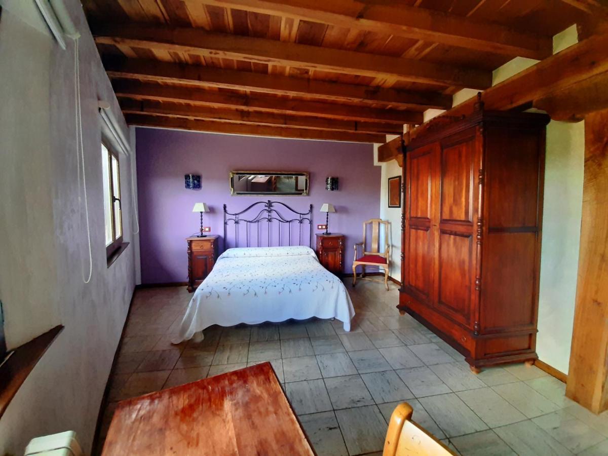 Neithea Pension Boveda  Buitenkant foto