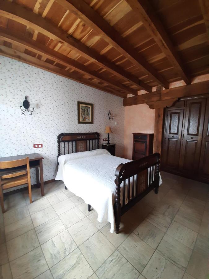 Neithea Pension Boveda  Buitenkant foto
