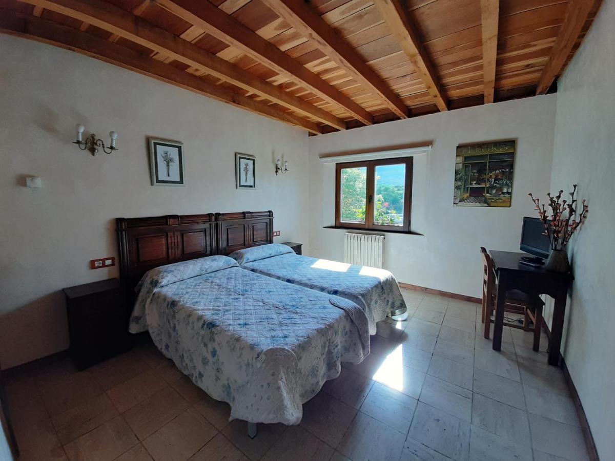Neithea Pension Boveda  Buitenkant foto