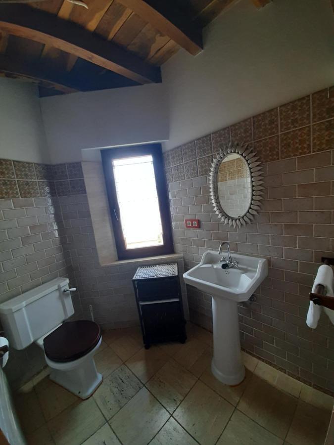 Neithea Pension Boveda  Buitenkant foto