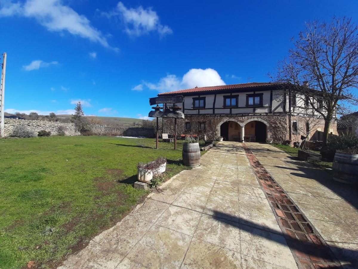 Neithea Pension Boveda  Buitenkant foto